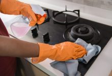 نظافت اطراف اجاق گاز